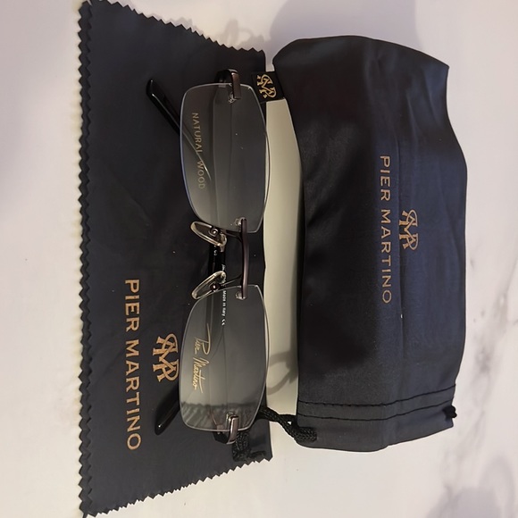 Pier Martino Frame - Picture 2 of 4